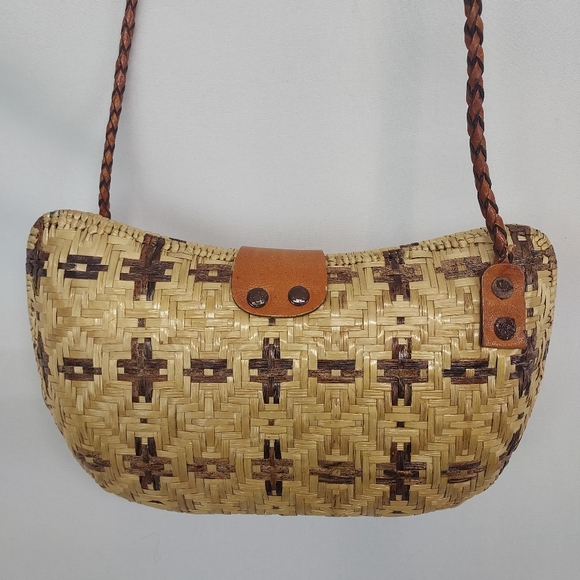 NWT Small Kwun Fung Rattan Purse - Picture 6 of 14